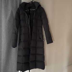 NWT - Aritzia Supersnug Puff Long Coat - Coal Grey